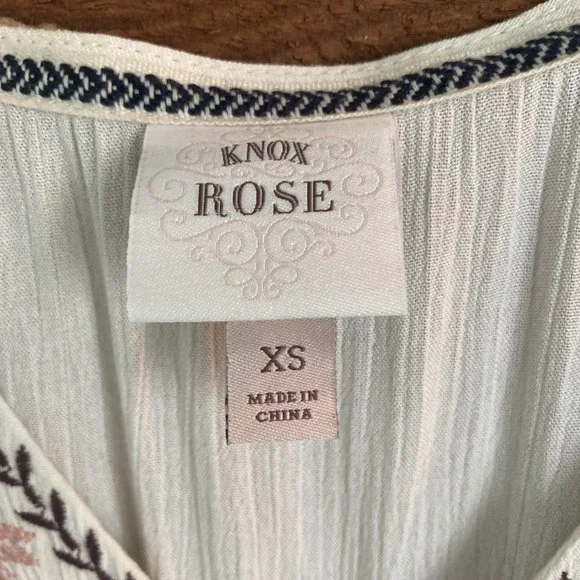 Knox Rose cream colored long sleeve top, size XS - Picture 2 of 6